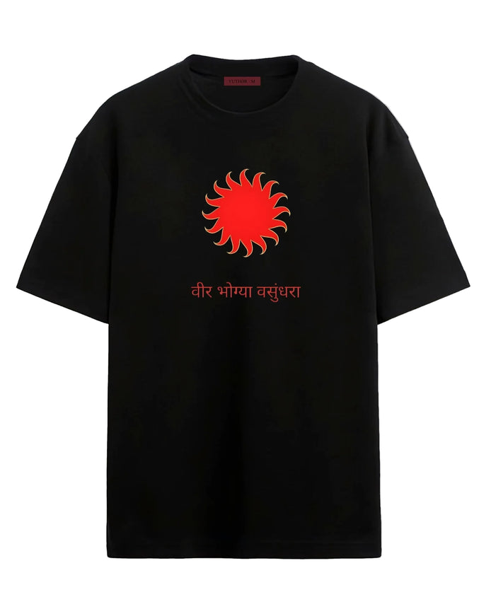 Vasundra - Oversized T-shirt