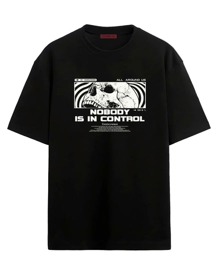 Nobody Is In Control - Oversized T-shirt